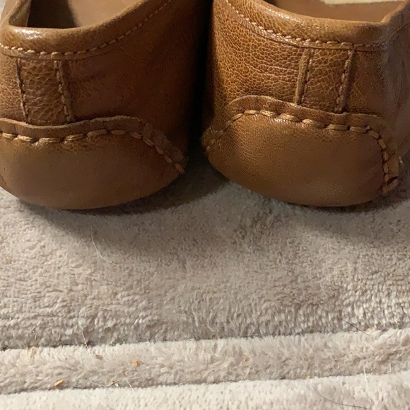 Michael Kors size 8 flats - Picture 4 of 4